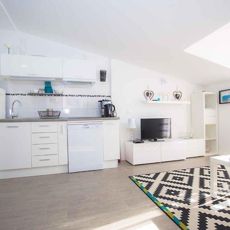 Apartments In Rogoznica 36019 Eksteriør billede