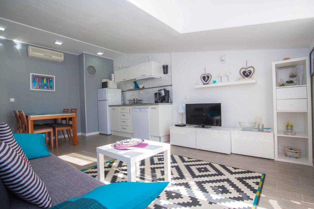 Apartments In Rogoznica 36019 Eksteriør billede