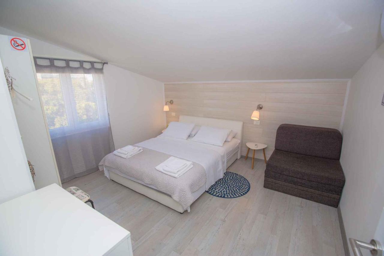 Apartments In Rogoznica 36019 Eksteriør billede