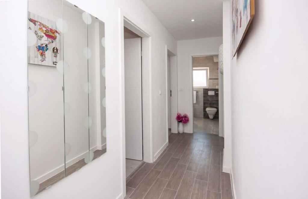 Apartments In Rogoznica 36019 Eksteriør billede